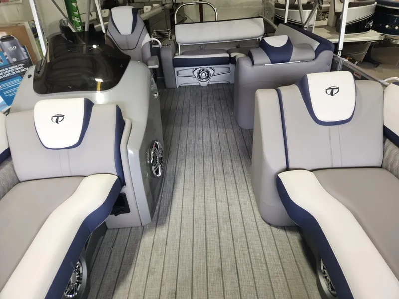 Slide: The Image of Tahoe Cascade 2385 Versatile Rear Bench 2024 - 4