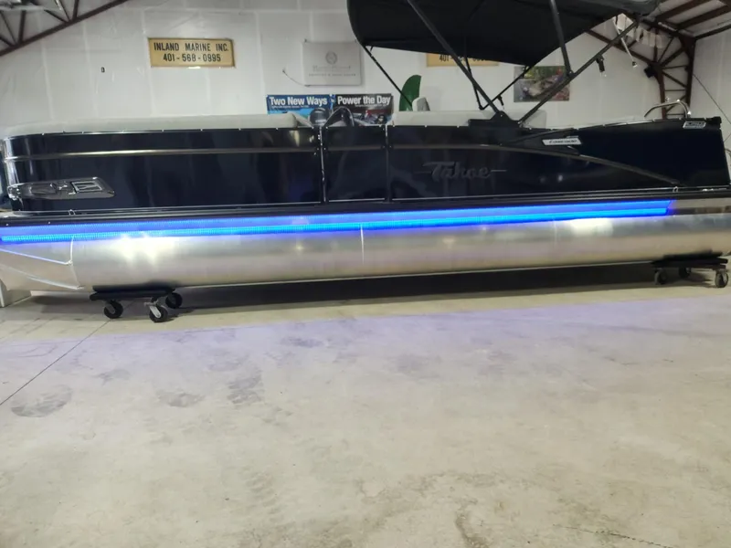 Slide: The Image of Tahoe Cascade 2585 Elite 2024 - 1