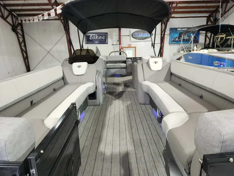 Slide: The Image of Tahoe Cascade 2585 Elite 2024 - 7