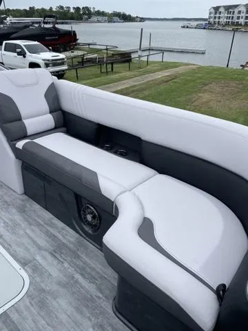 Slide: The Image of Crest Caribbean RS 230 SLRC CP3 2023 - 13