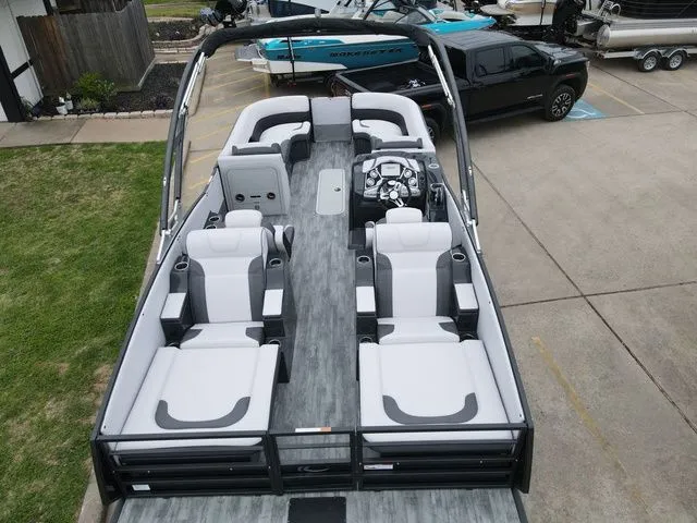 Slide: The Image of Crest Caribbean RS 230 SLRC CP3 2023 - 5