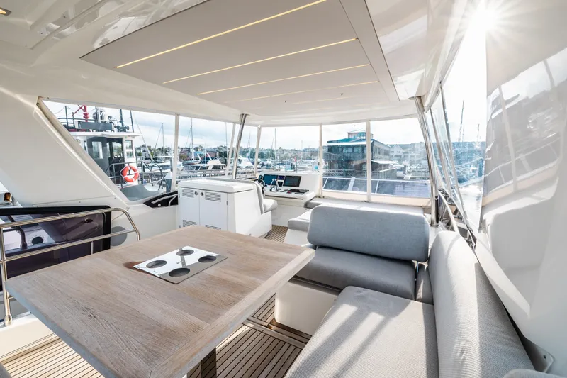 Slide: The Image of 2020 Prestige Yachts 590 Fly - 12