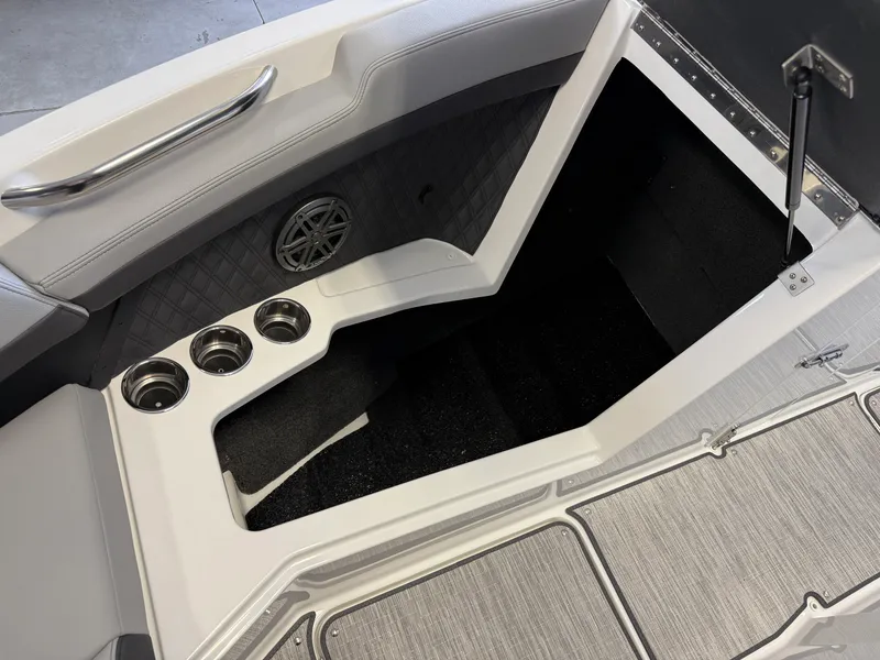 Slide: The Image of Cobalt R4 2026 - 99