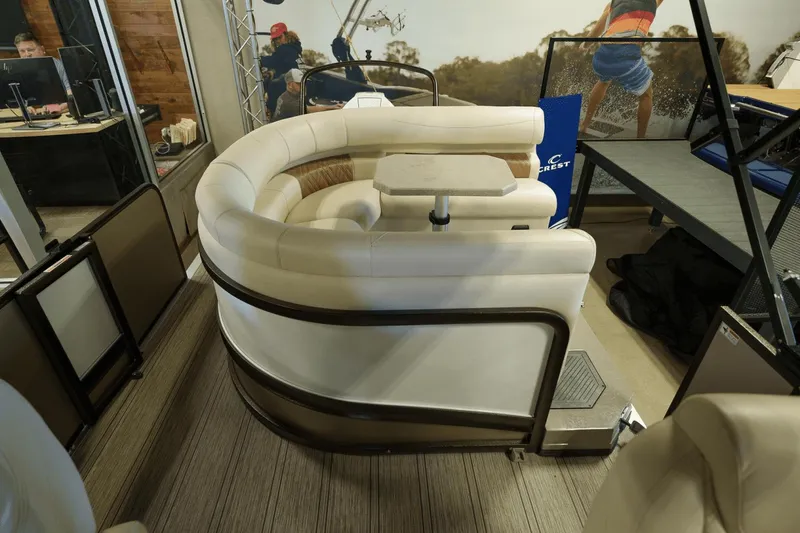 Slide: The Image of Premier 250 Intrigue 2023 - 20