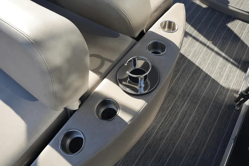 Slide: The Image of Premier 250 Intrigue 2023 - 10