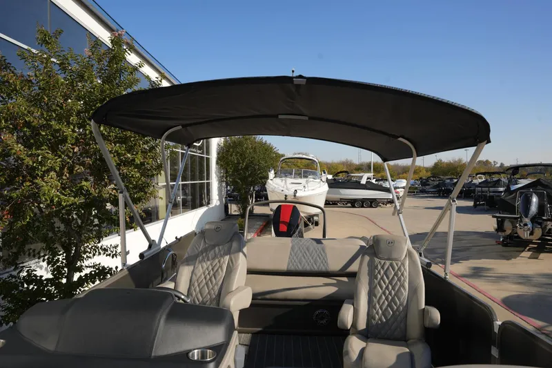 Slide: The Image of Premier 250 Intrigue 2023 - 29