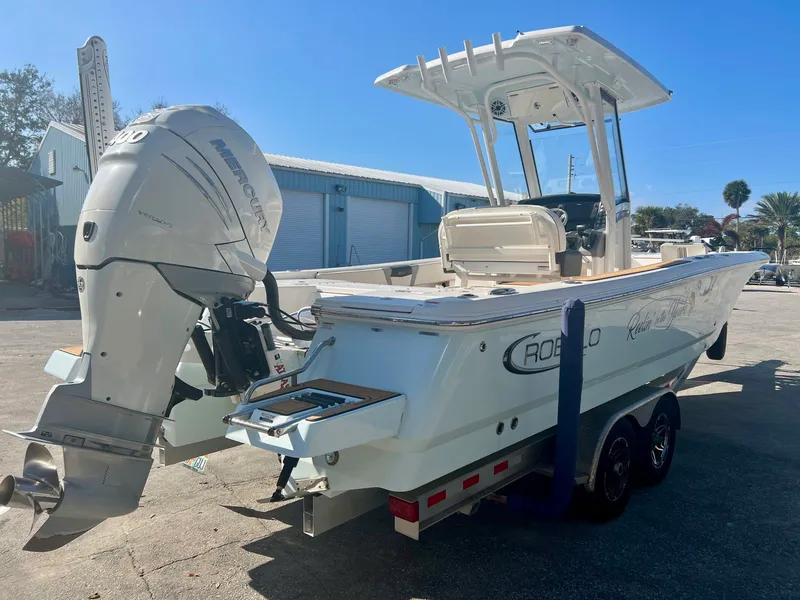 Slide: The Image of Robalo 266 Cayman 2023 - 3