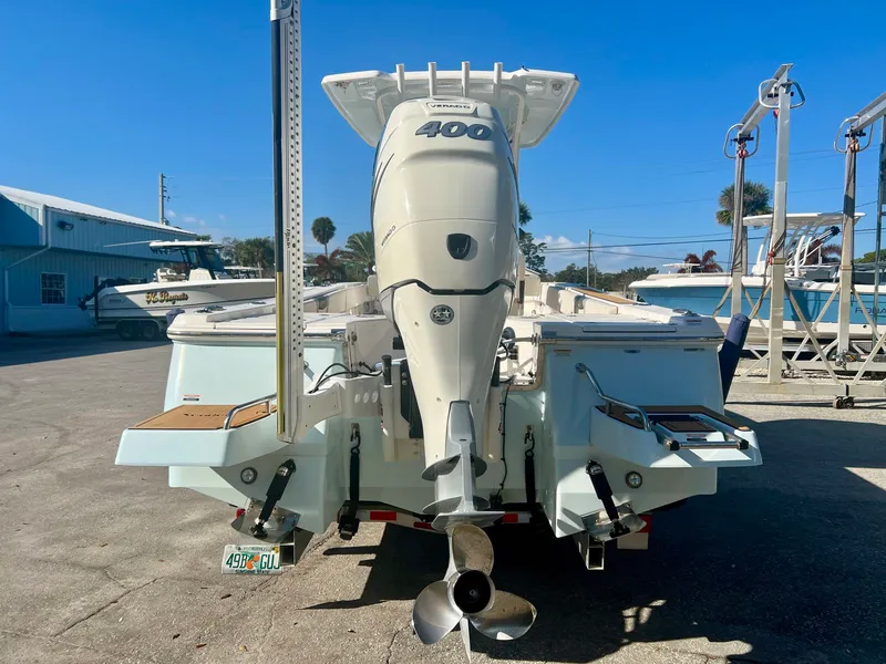 Slide: The Image of Robalo 266 Cayman 2023 - 4