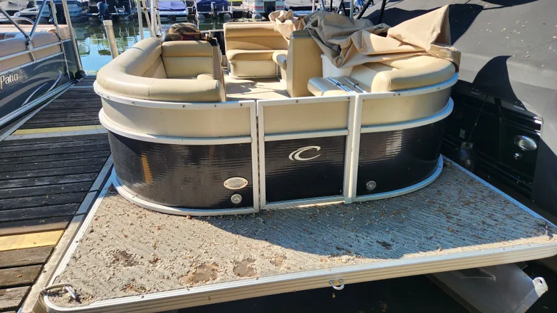 Slide: The Image of Crest 220 WAVE V 2013 - 2