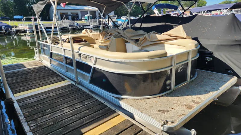 Slide: The Image of Crest 220 WAVE V 2013 - 3