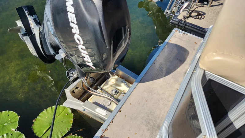 Slide: The Image of Crest 220 WAVE V 2013 - 7