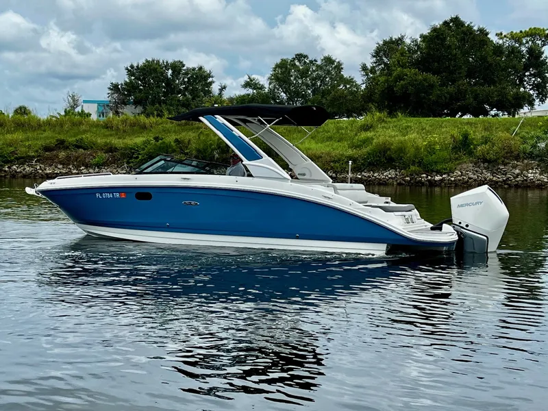 Slide: The Image of Sea Ray 270 SDX OUTBOARD 2024 - 5