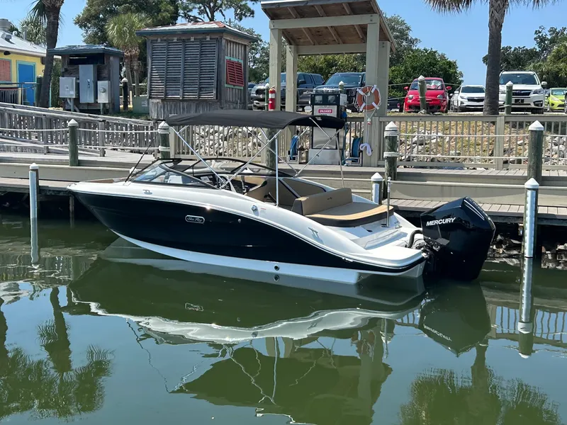 Slide: The Image of Sea Ray SPX 210 Outboard 2026 - 2