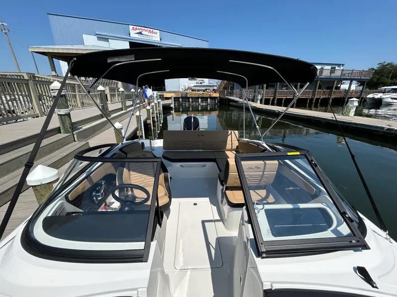 Slide: The Image of Sea Ray SPX 210 Outboard 2026 - 4