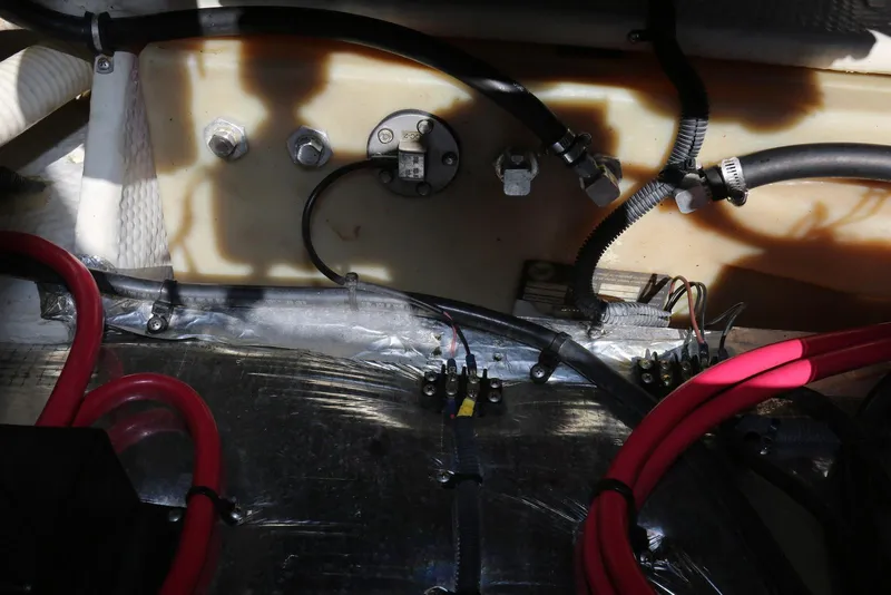 Slide: The Image of Engine compartment wiring of a 2005 Regal Commodore 2665 boat. - 39