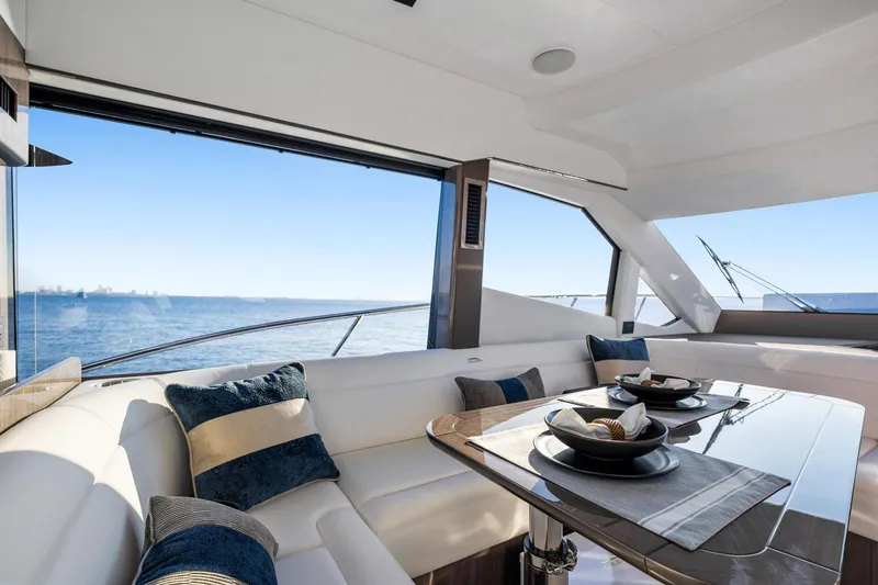 Slide: The Image of Galeon 50 FLY 2025 - 65