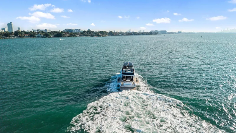 Slide: The Image of Galeon 50 FLY 2025 - 85