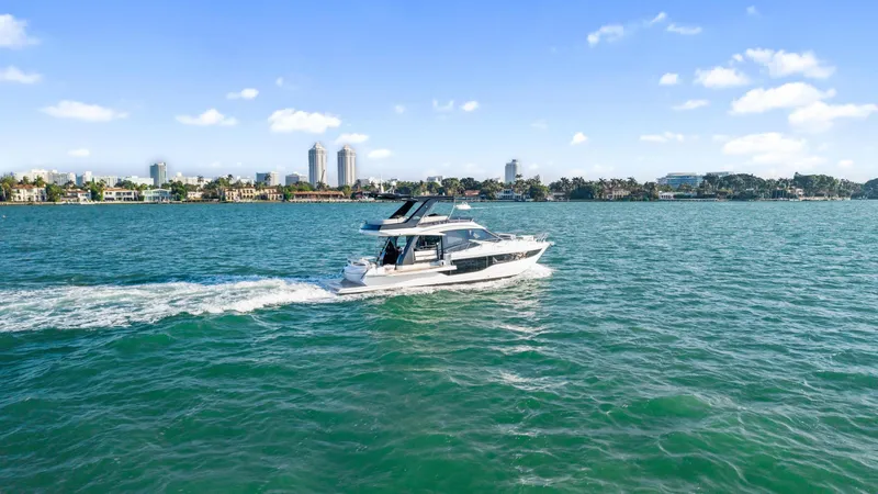 Slide: The Image of Galeon 50 FLY 2025 - 87