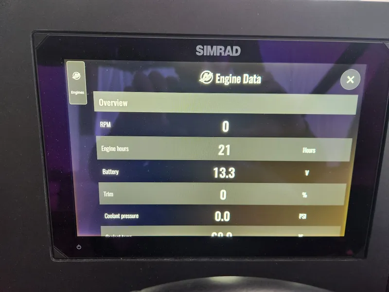 Slide: The Image of Aviara AV28 Surf 2024 - 13