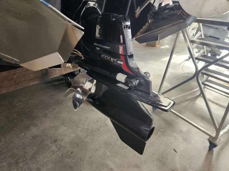 Slide: The Image of Aviara AV28 Surf 2024 - 5