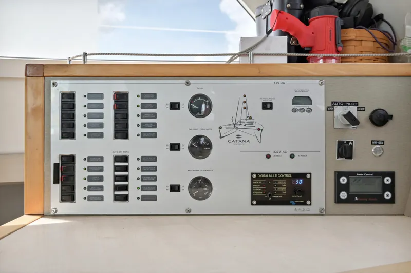 Slide: The Image of Catana 42 2016 - 50