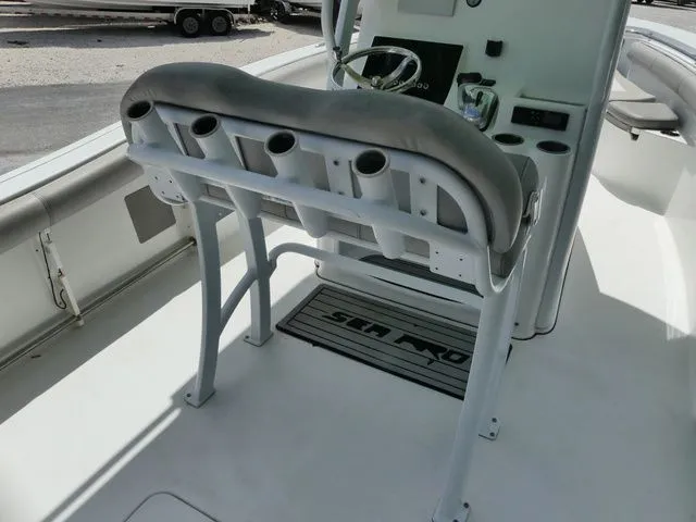 Slide: The Image of Sea Pro 239 2019 - 8