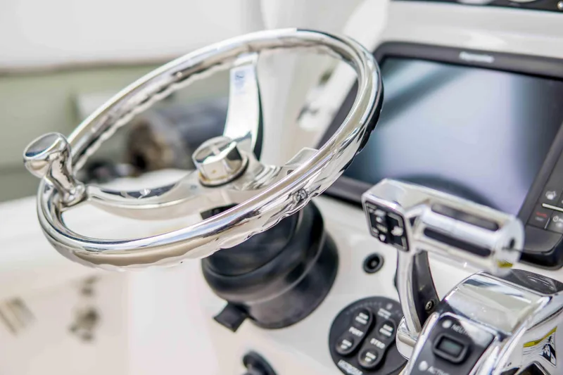 Slide: The Image of Everglades 230 Center Console 2014 - 15