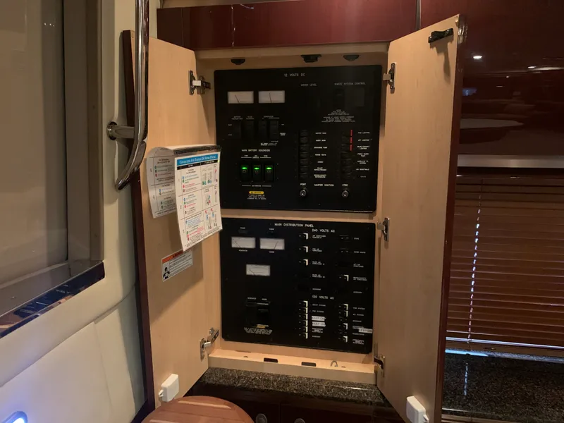 Slide: The Image of Sea Ray 52 SUNDANCER 2007 - 49