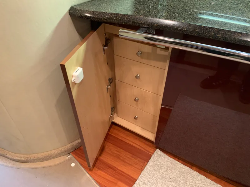 Slide: The Image of Sea Ray 52 SUNDANCER 2007 - 59