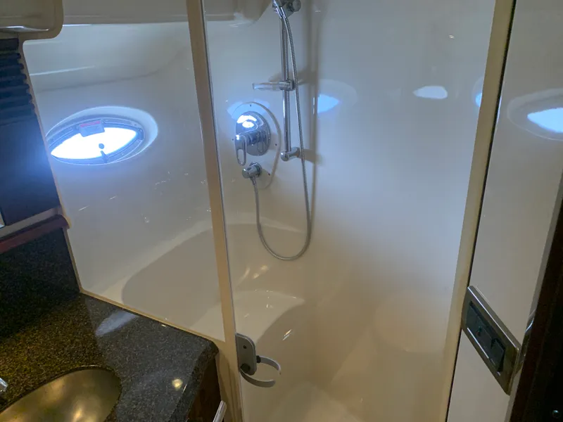 Slide: The Image of Sea Ray 52 SUNDANCER 2007 - 68