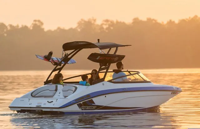 Slide: The Image of Yamaha 190 AR 2025 - 1