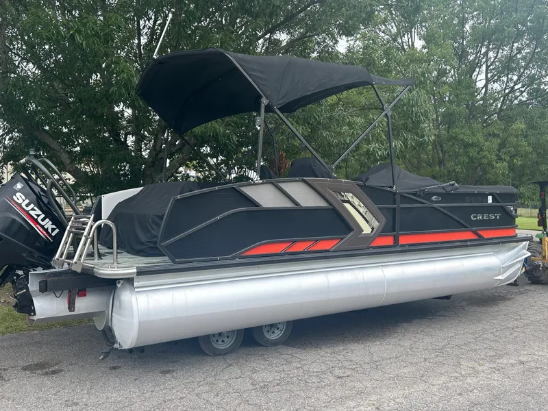 Slide: The Image of Crest 2020 - 10