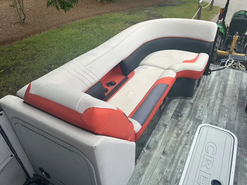 Slide: The Image of Crest 2020 - 4