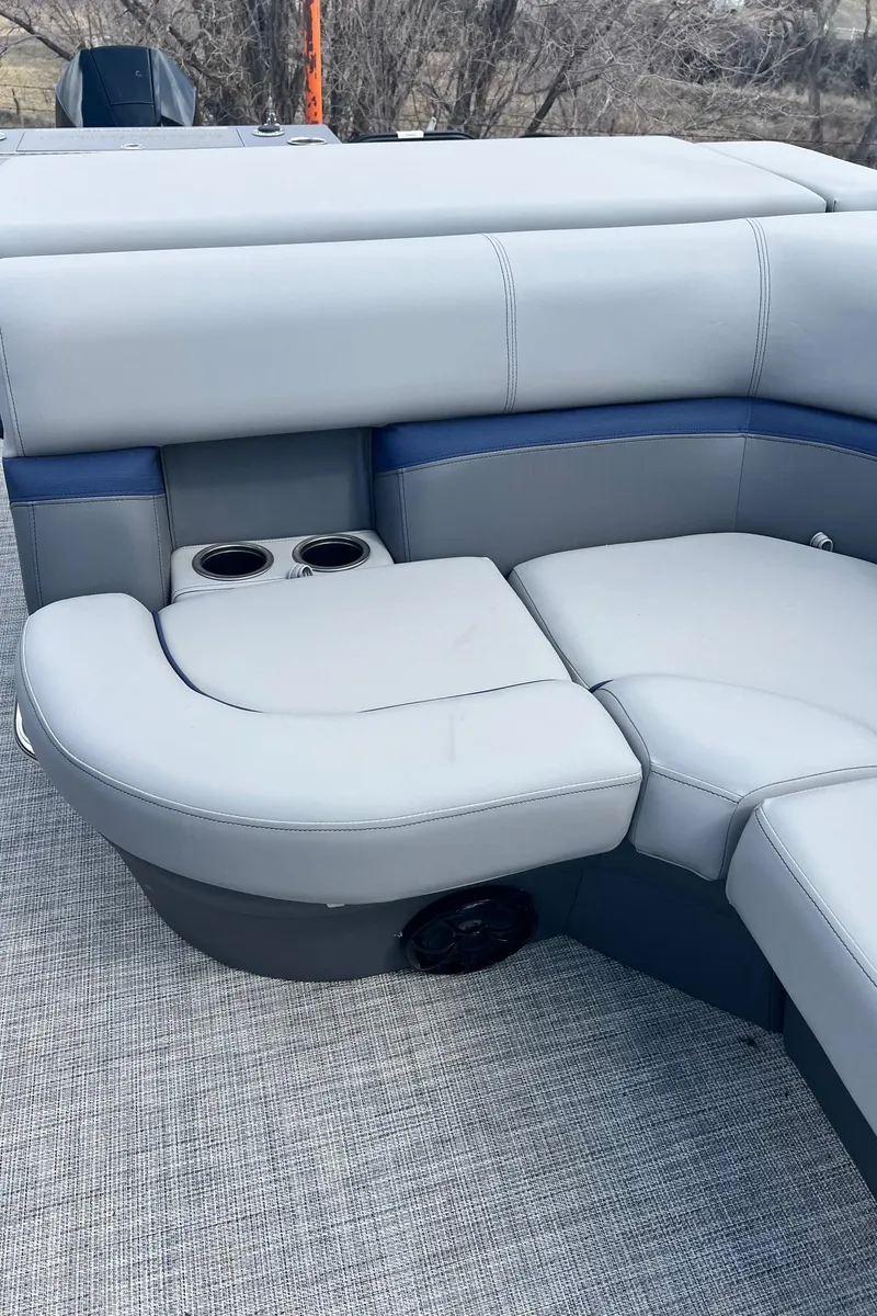 Slide: The Image of Privacy hoop - 15