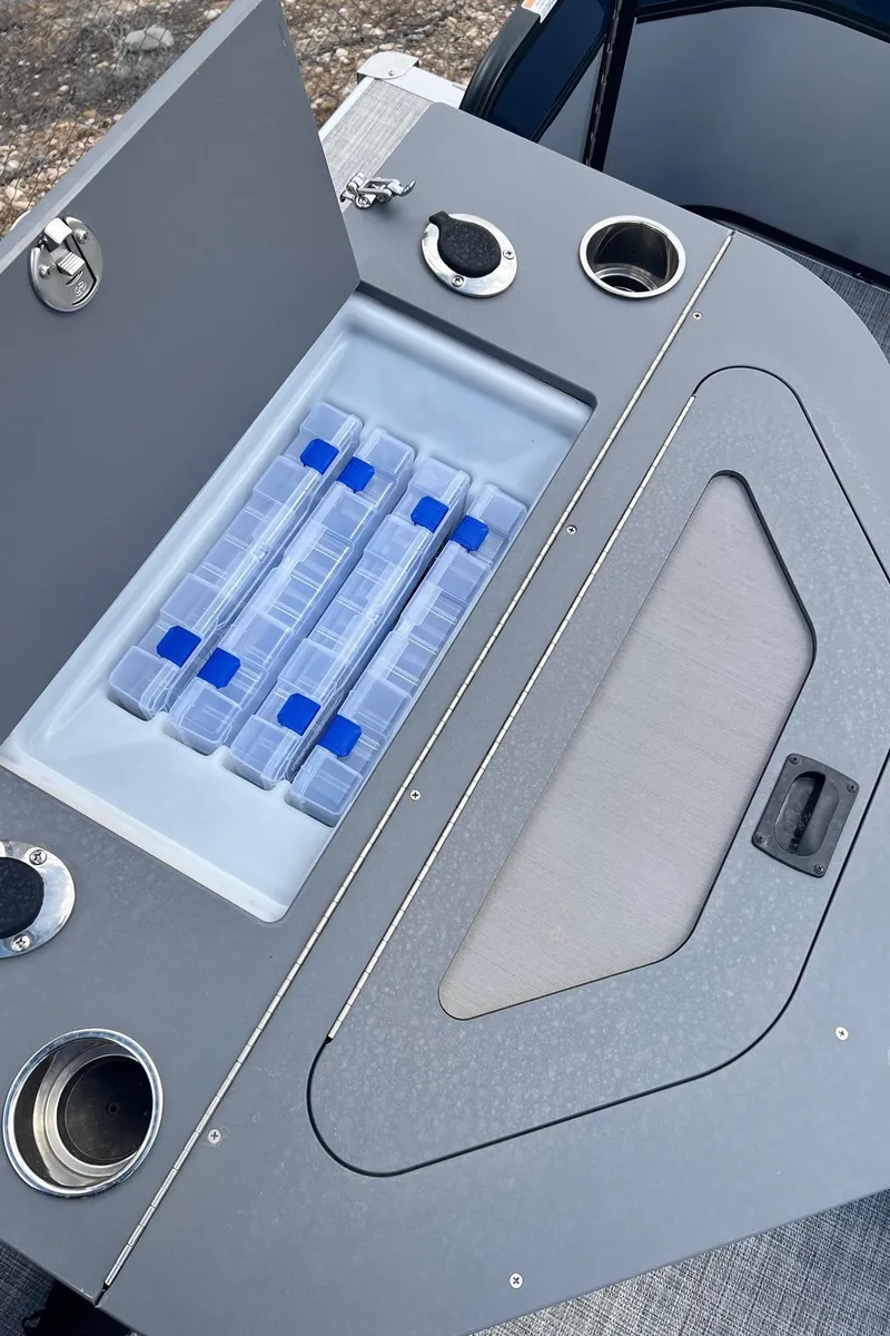 Slide: The Image of Tackle storage - 16