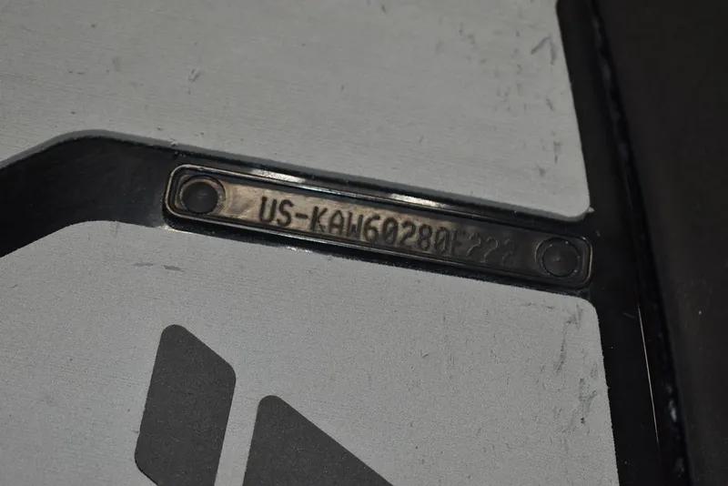 Slide: The Image of Kawasaki Ultra® 310X 2022 - 18