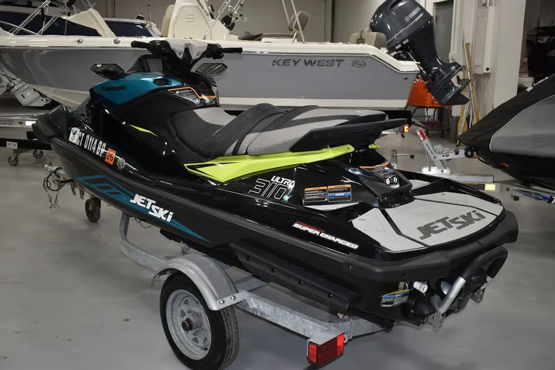 Slide: The Image of Kawasaki Ultra® 310X 2022 - 5