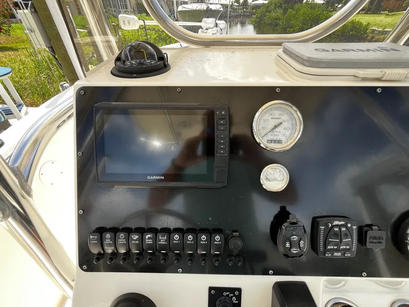 Slide: The Image of Bulls Bay 230 CC 2023 - 11