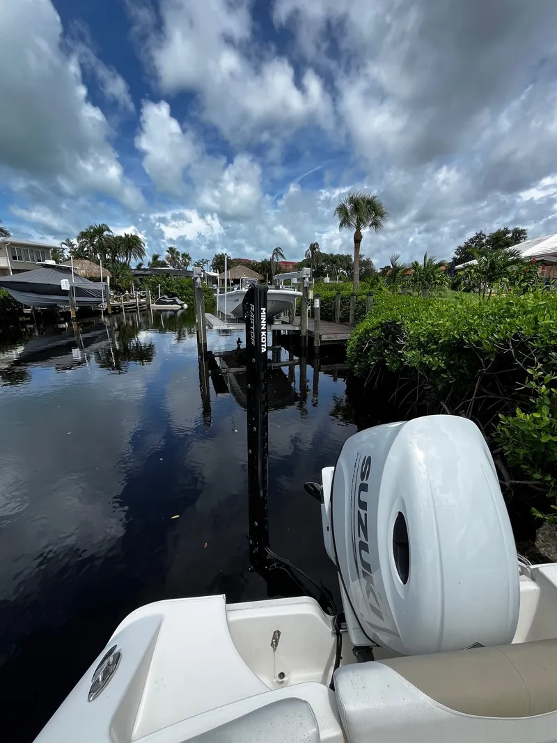 Slide: The Image of Bulls Bay 230 CC 2023 - 12