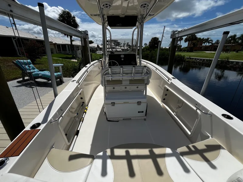 Slide: The Image of Bulls Bay 230 CC 2023 - 2