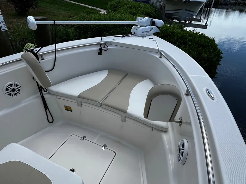 Slide: The Image of Bulls Bay 230 CC 2023 - 6