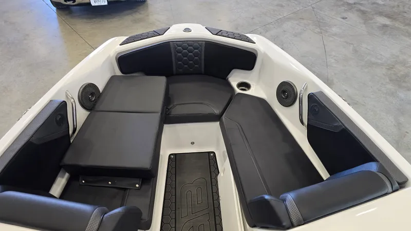 Slide: The Image of Scarab 195ID IMPULSE 2023 - 11