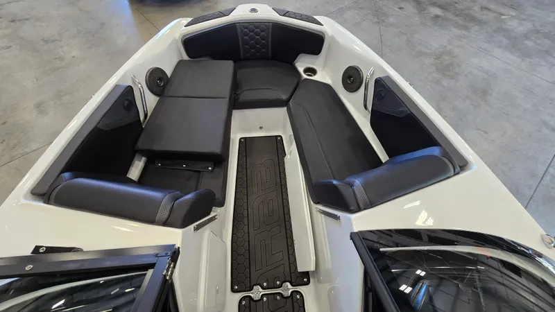 Slide: The Image of Scarab 195ID IMPULSE 2023 - 12