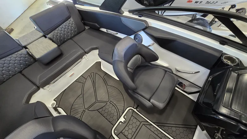 Slide: The Image of Scarab 195ID IMPULSE 2023 - 7