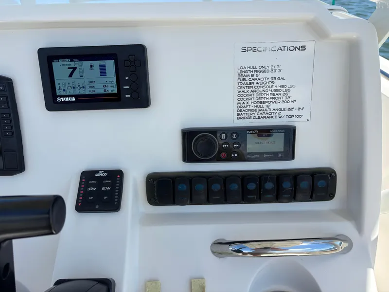 Slide: The Image of Control panel of 2020 Sailfish 220 CC boat with Yamaha display and specifications. - 22