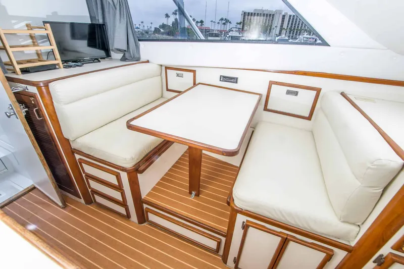 Slide: The Image of Blackfin 33 Convertible 1991 - 17