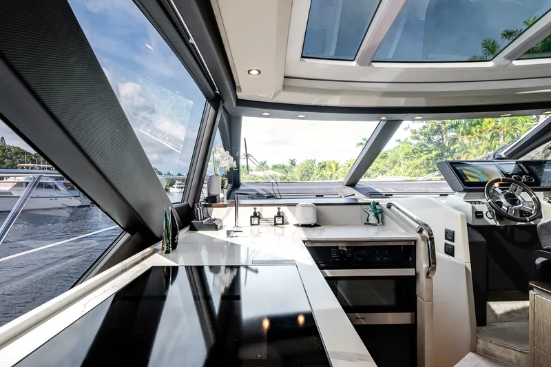 Slide: The Image of Azimut S6 2020 - 36