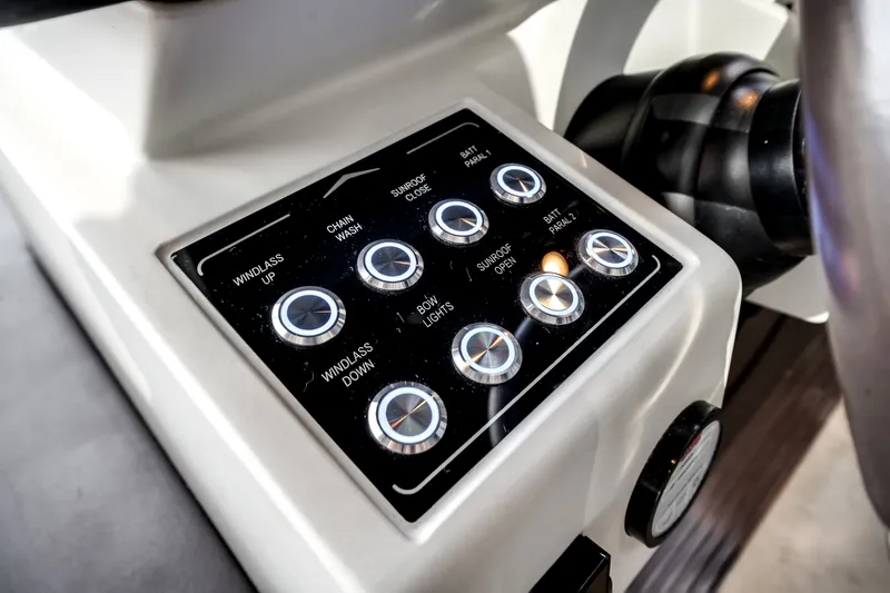 Slide: The Image of Azimut S6 2020 - 45