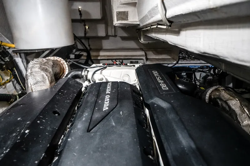 Slide: The Image of Azimut S6 2020 - 55