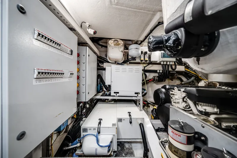 Slide: The Image of Azimut S6 2020 - 57